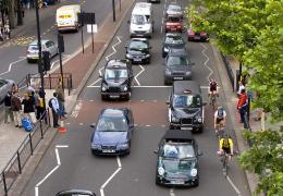London traffic by Alfred Hermida